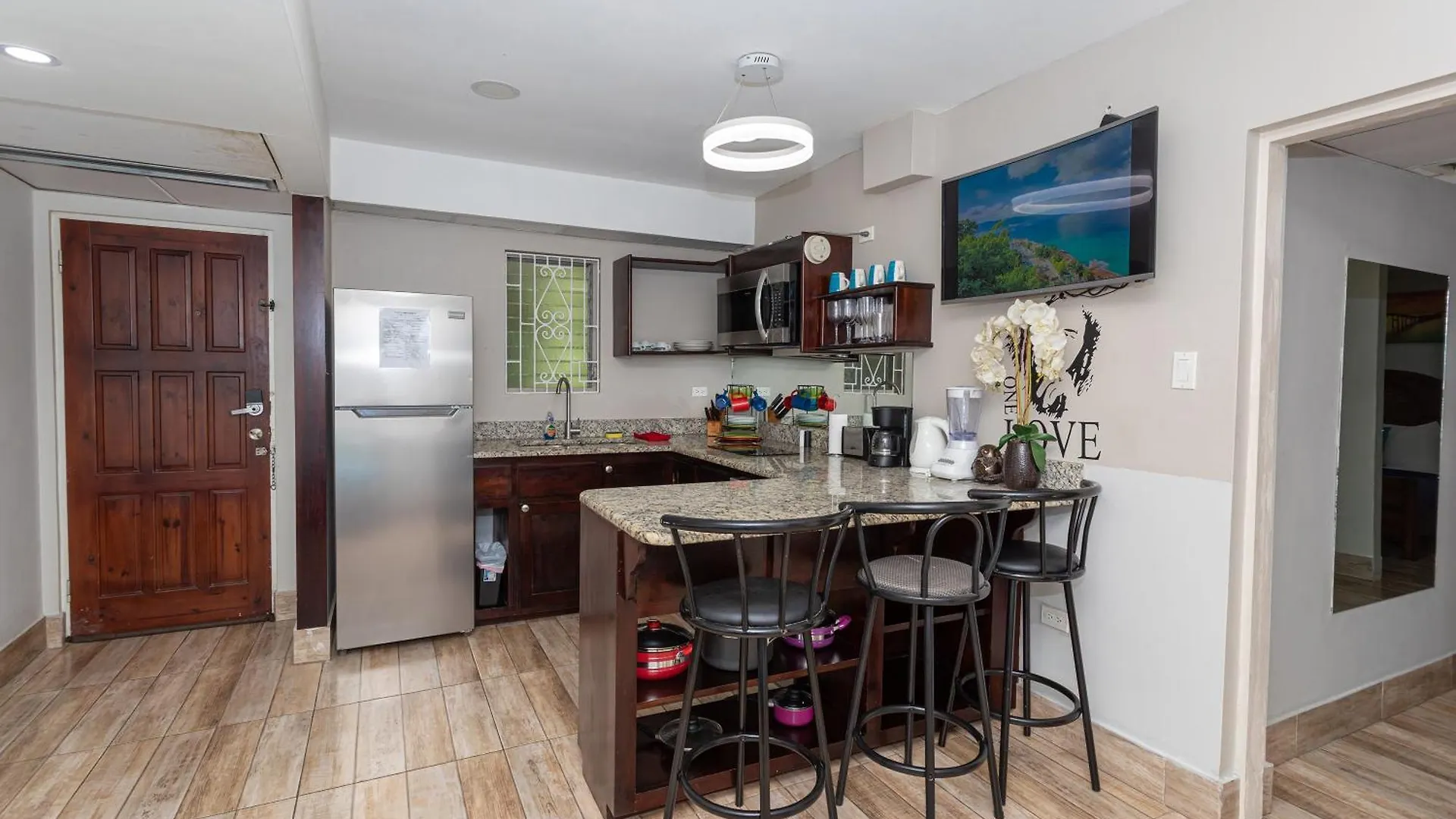 Montego Bay Club Apartments Ямайка