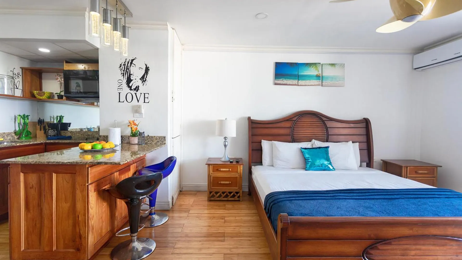 Montego Bay Club Apartments 0*, مونتيغو باي